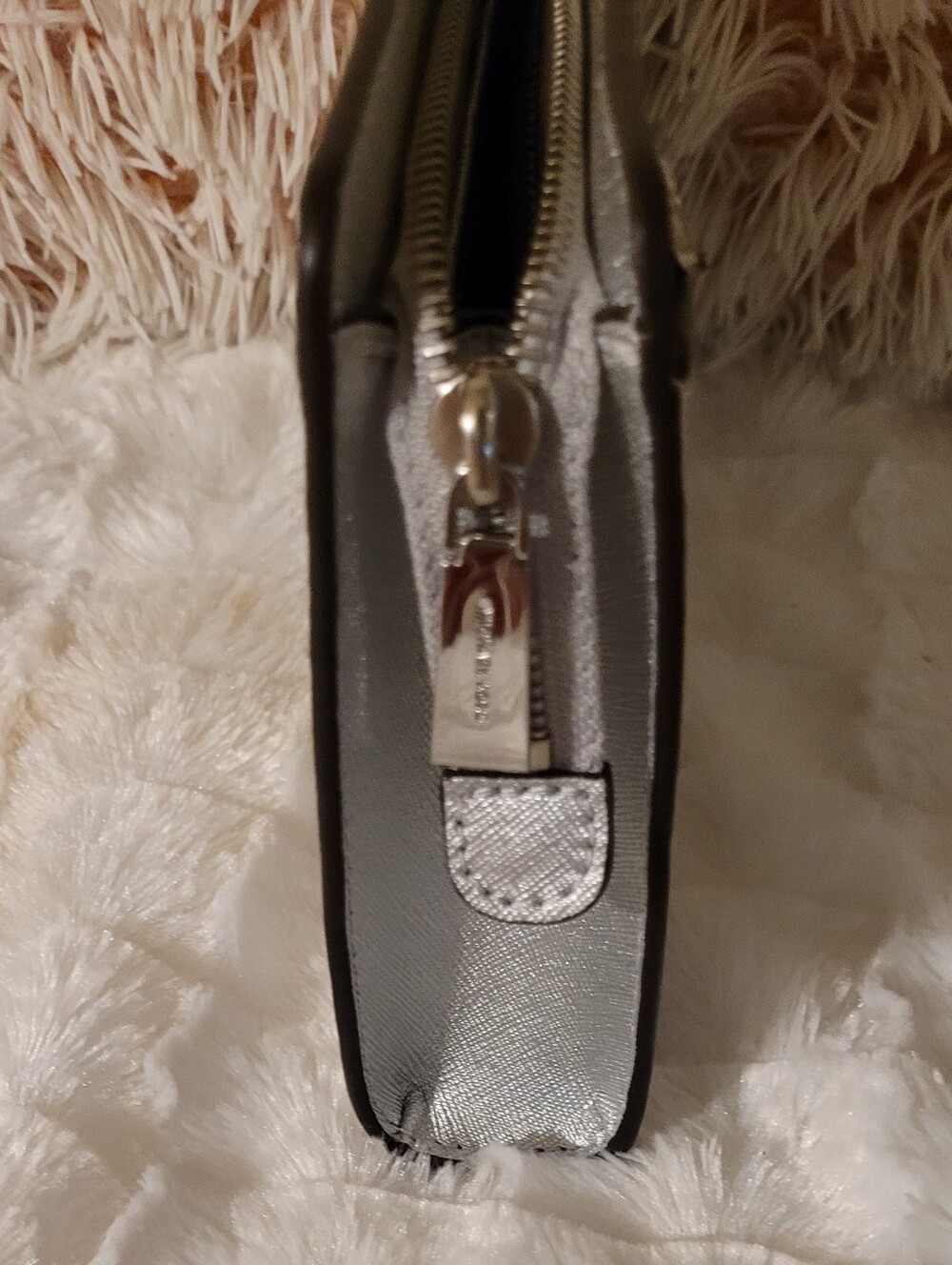 Silver Michael Kors Purse - Crosbody/Shoulder or Clutch - LIKE NEW - Picture 6 of 14